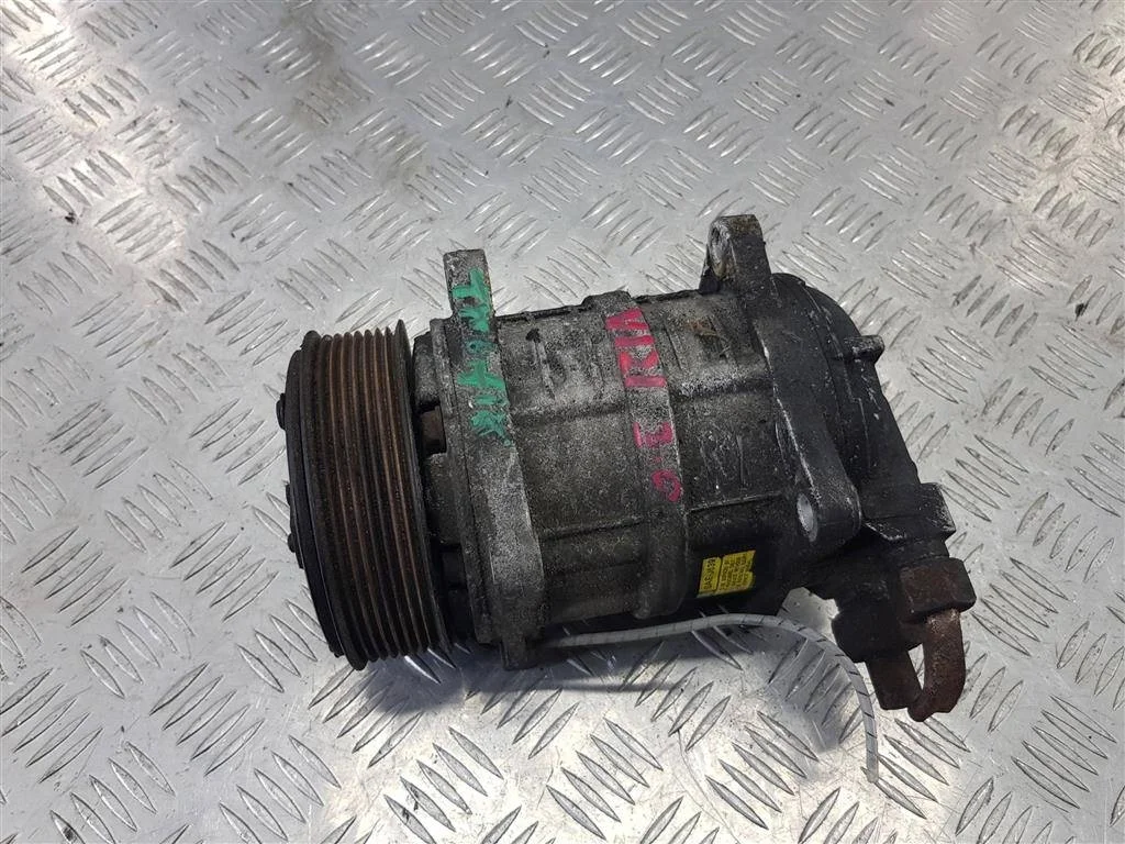 Компрессор кондиционера Renault Trafic II рестайл