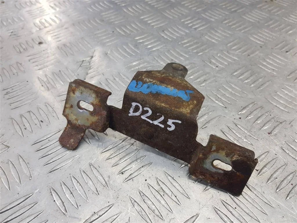 Ответная часть замка капота FORD Tourneo Connect