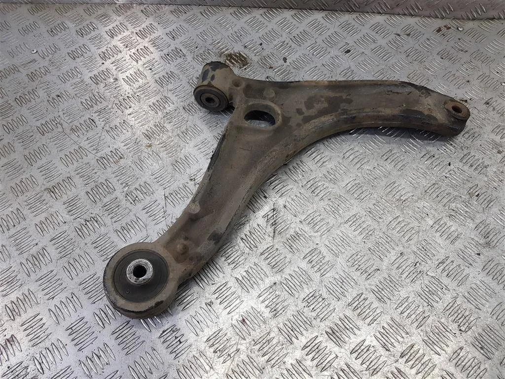 Рычаг передний левый Renault Master III (2010—201