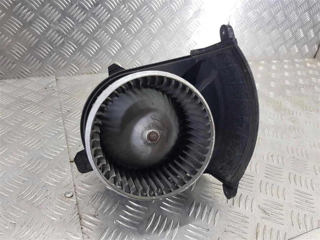 Моторчик отопителя Renault Master III (2010—2014)