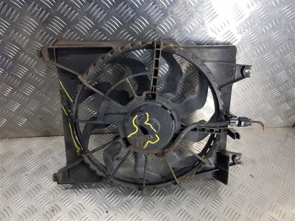 Вентилятор охлаждения Hyundai Grand Starex I (200