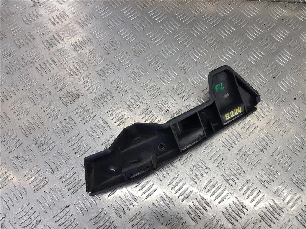 Кронштейн бампера передний Renault Master III (20