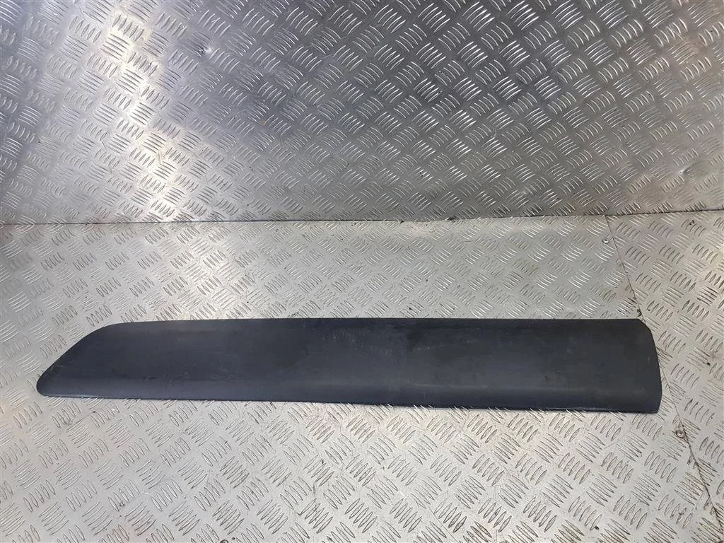 Накладка двери передней Peugeot Partner II рестай