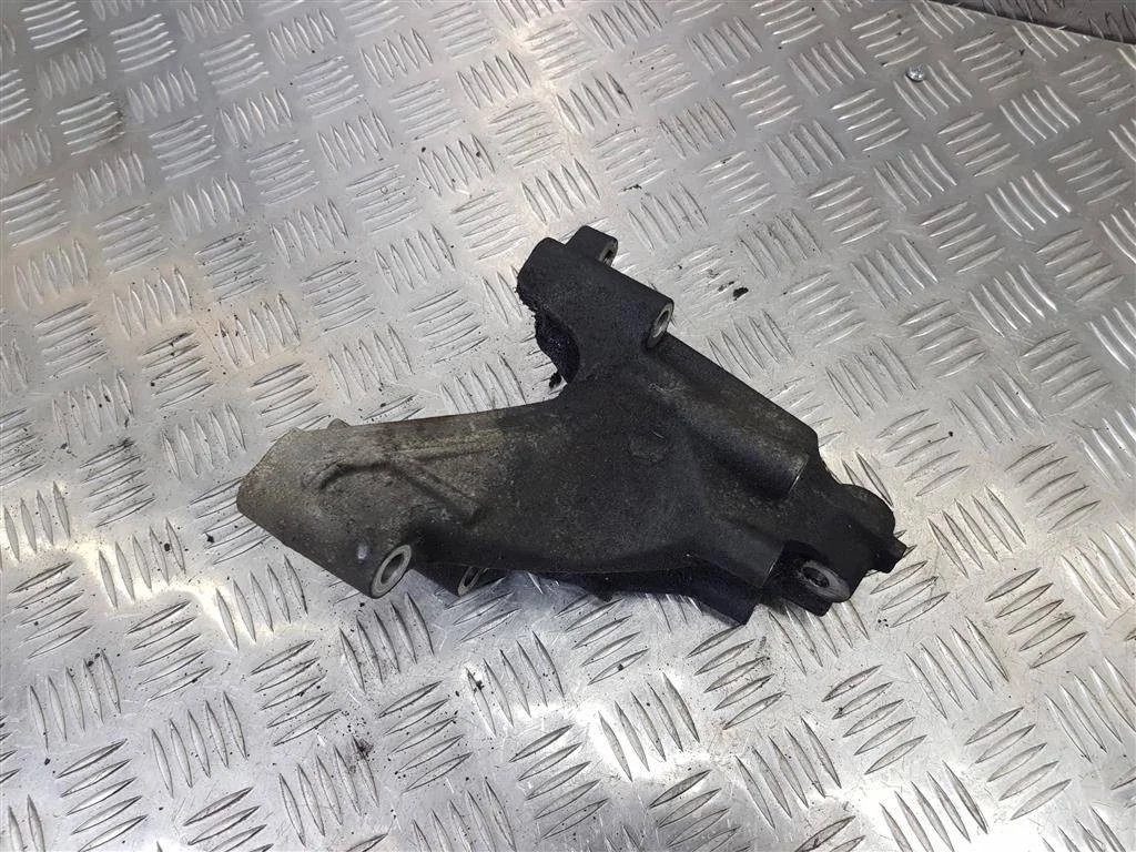 Кронштейн двигателя (ДВС) Volkswagen Crafter I (2