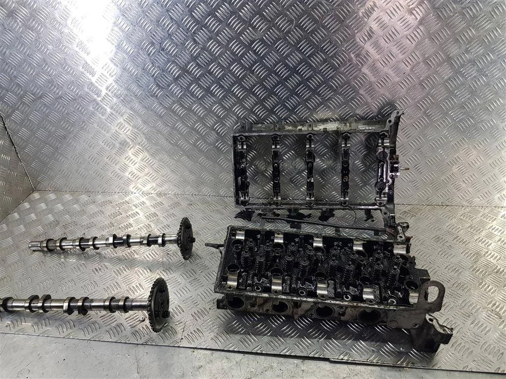 Головка блока цилиндров (ГБЦ) FORD Transit VII (2