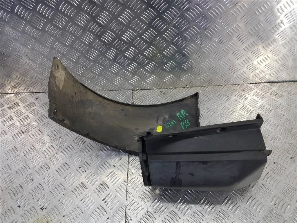 Клык заднего бампера правый Citroen Berlingo II (