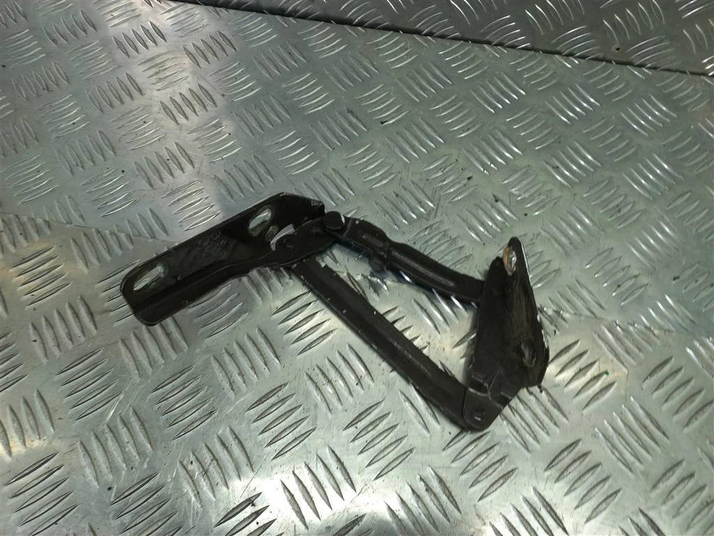 Петля капота правая MERCEDES-BENZ Sprinter W906 (