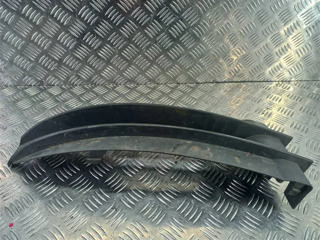 Накладка бампера переднего Volkswagen Caddy III (