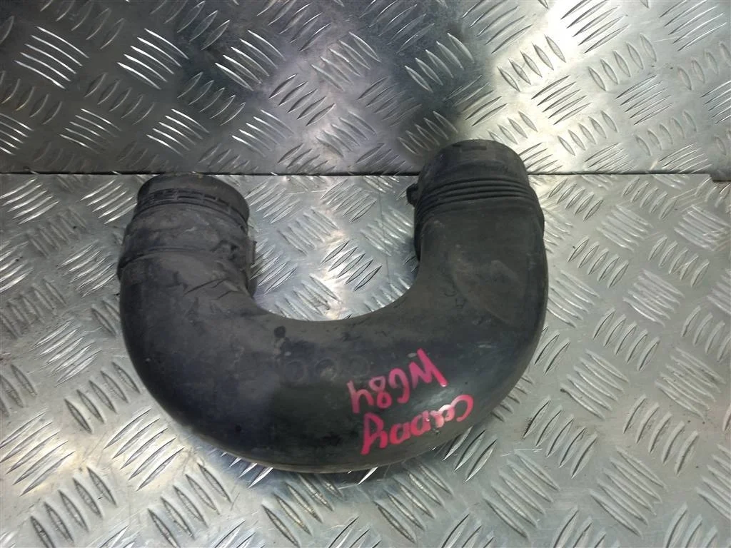 Патрубок воздушный (Пластик) Volkswagen Caddy III