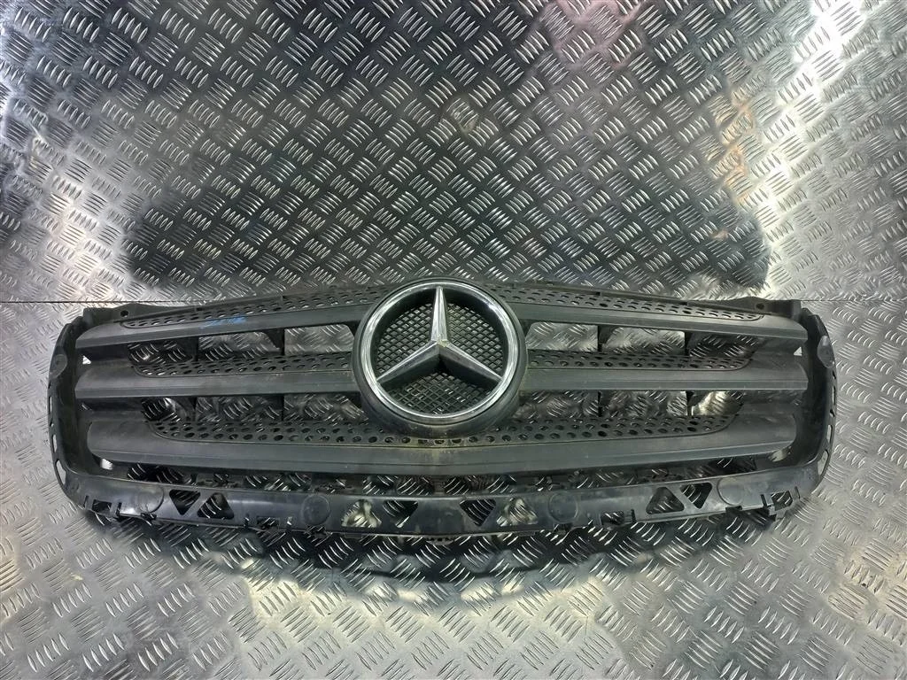 Решетка радиатора MERCEDES-BENZ Sprinter W906 (20