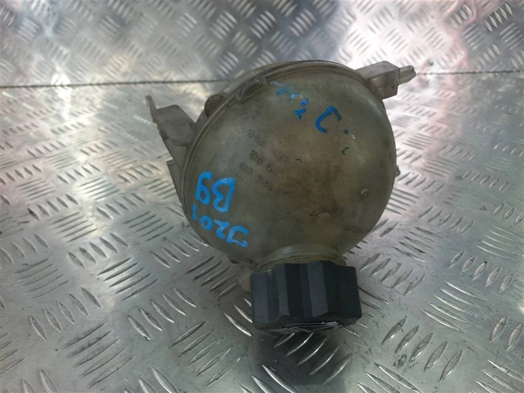 Бачок расширительный Peugeot Partner II рестайлин