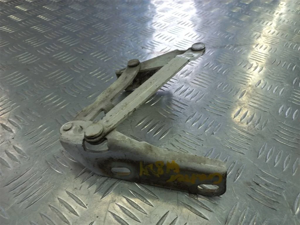 Петля капота левая Volkswagen Crafter I (2006—201