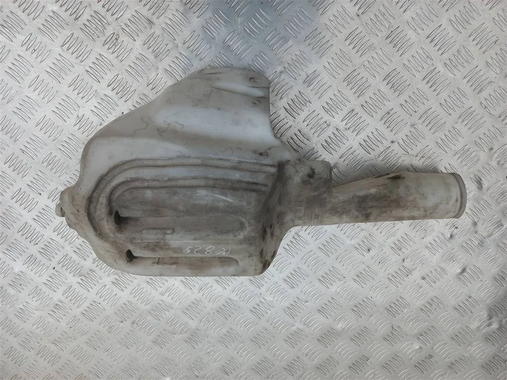 Бачок омывателя Volkswagen Crafter I (2006—2011)