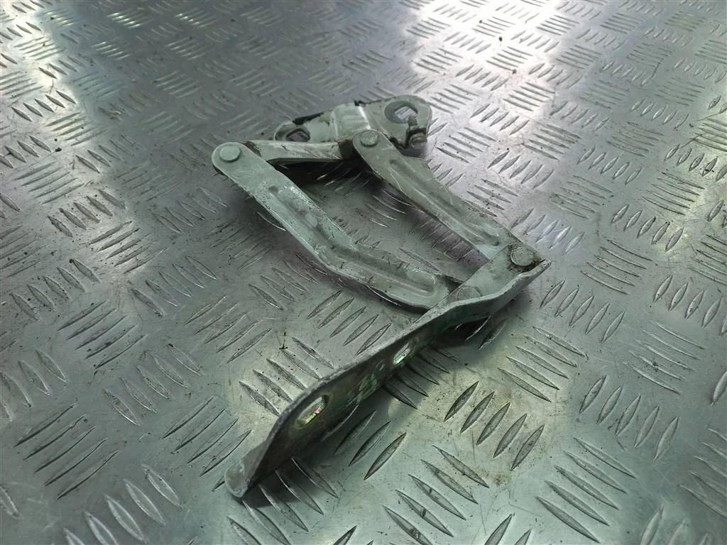 Петля капота левая FORD Transit VIII (2013—2025)