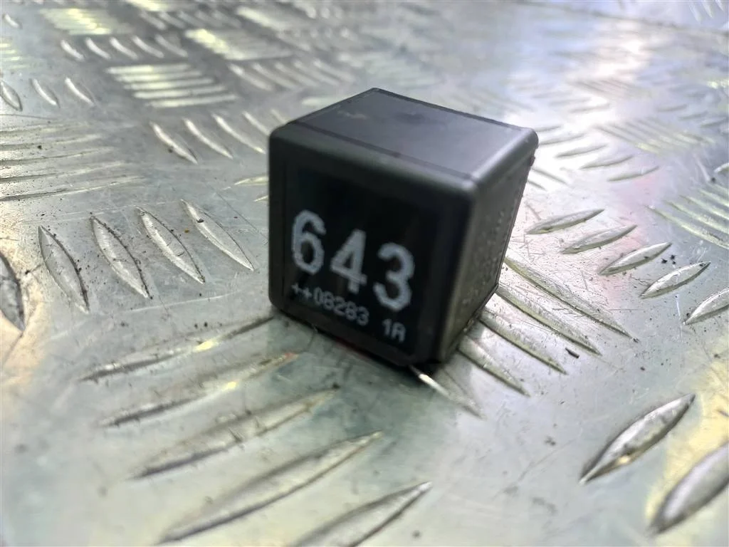 Реле Volkswagen Transporter T5 (2003—2009)