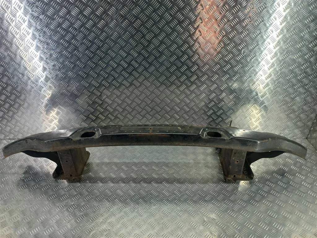 Усилитель бампера передний MERCEDES-BENZ Vito W63