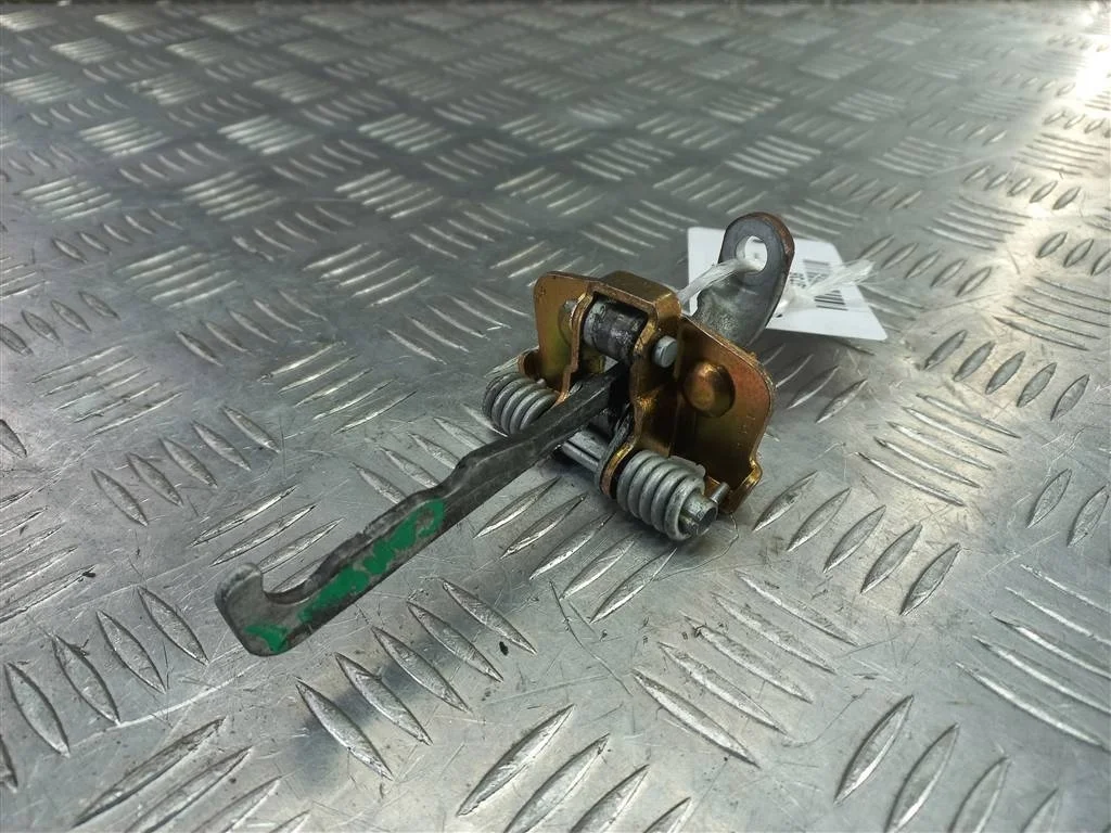 Ограничитель двери передней Renault Kangoo I рест