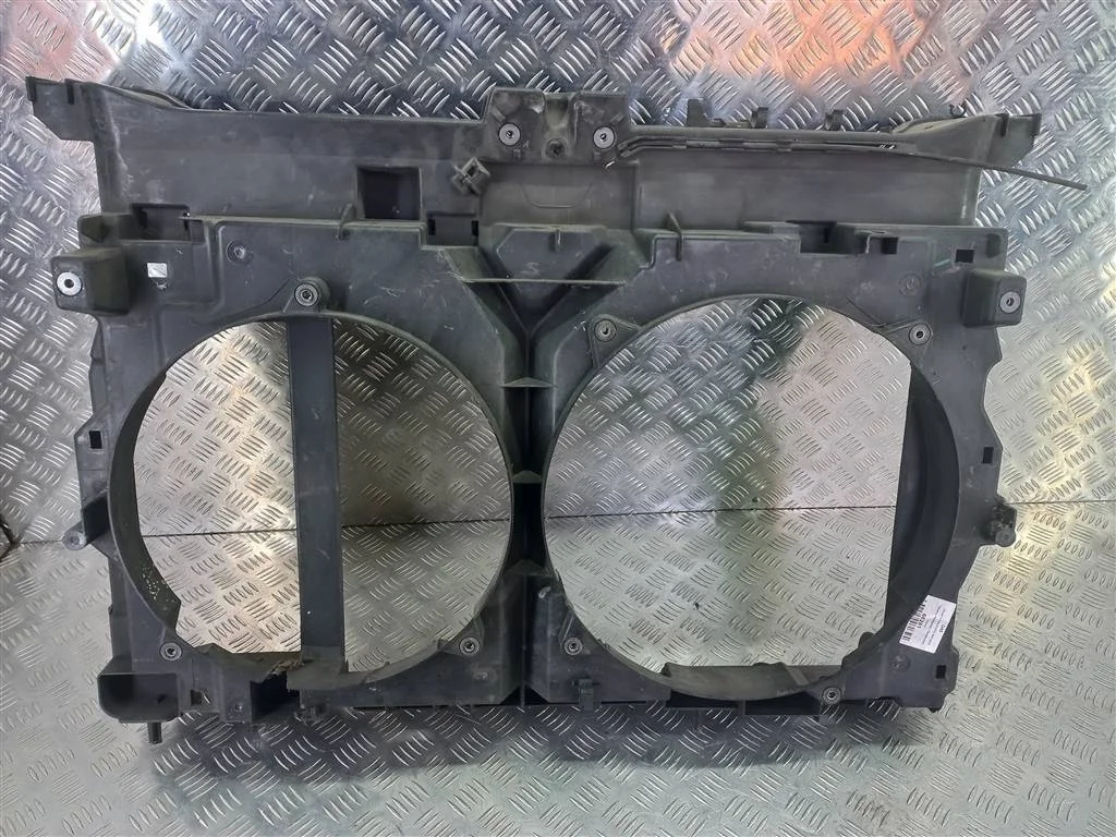 Панель передняя (Телевизор) Citroen Jumpy II (200