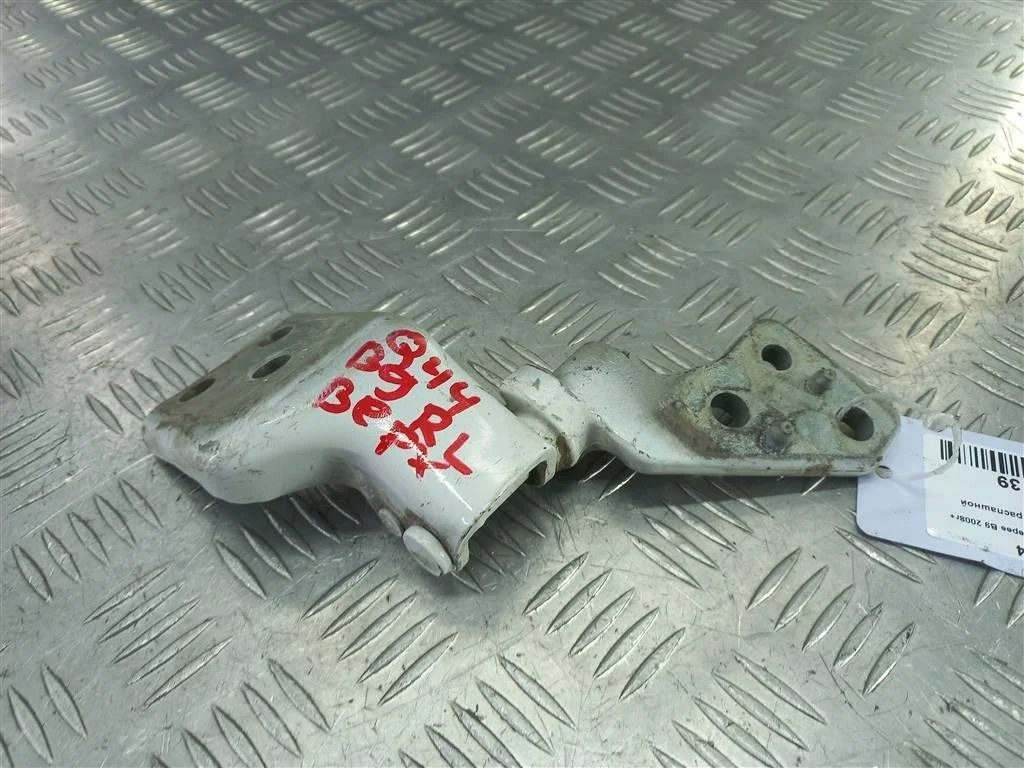 Петля двери распашной Peugeot Partner II рестайли