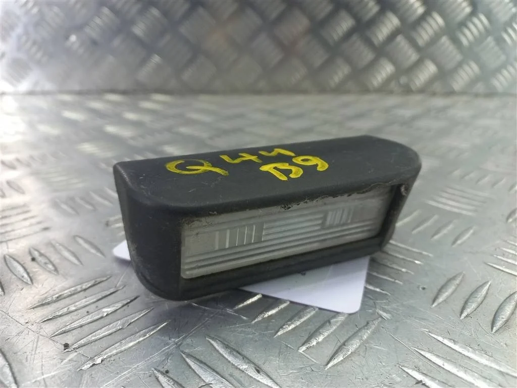 Фонарь номерного знака Peugeot Partner II рестайл