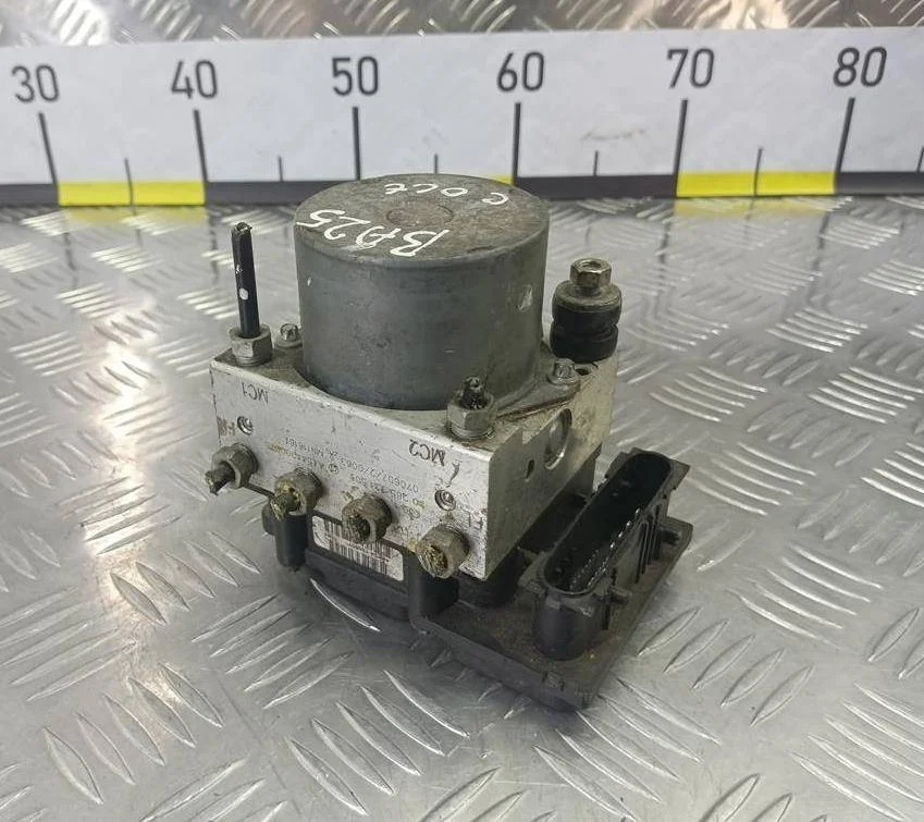 Блок ABS MITSUBISHI COLT Z30 (2002—2012)