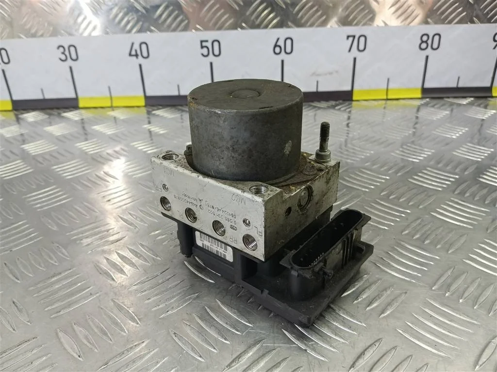 Блок ABS MITSUBISHI COLT Z30 (2002—2012)