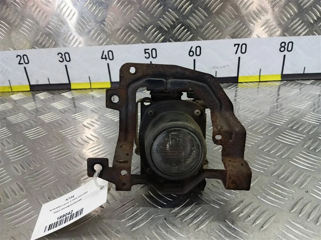 Фара противотуманная передняя MITSUBISHI LANCER I