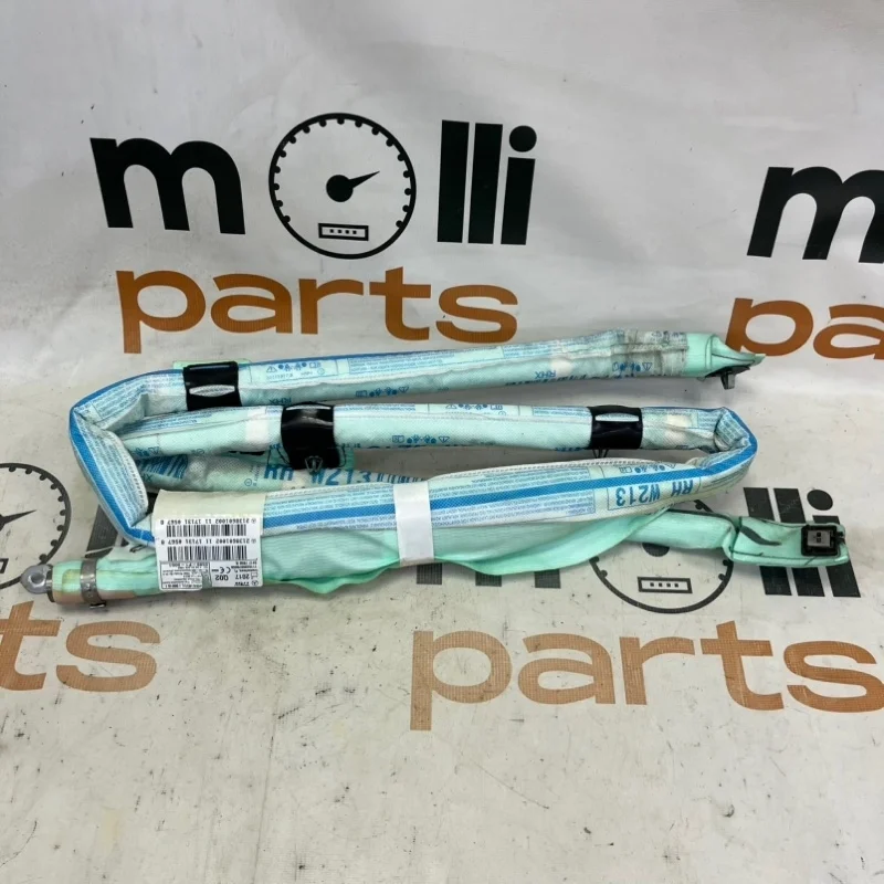 Шторка безопасности Mercedes-Benz -class 2019 W213