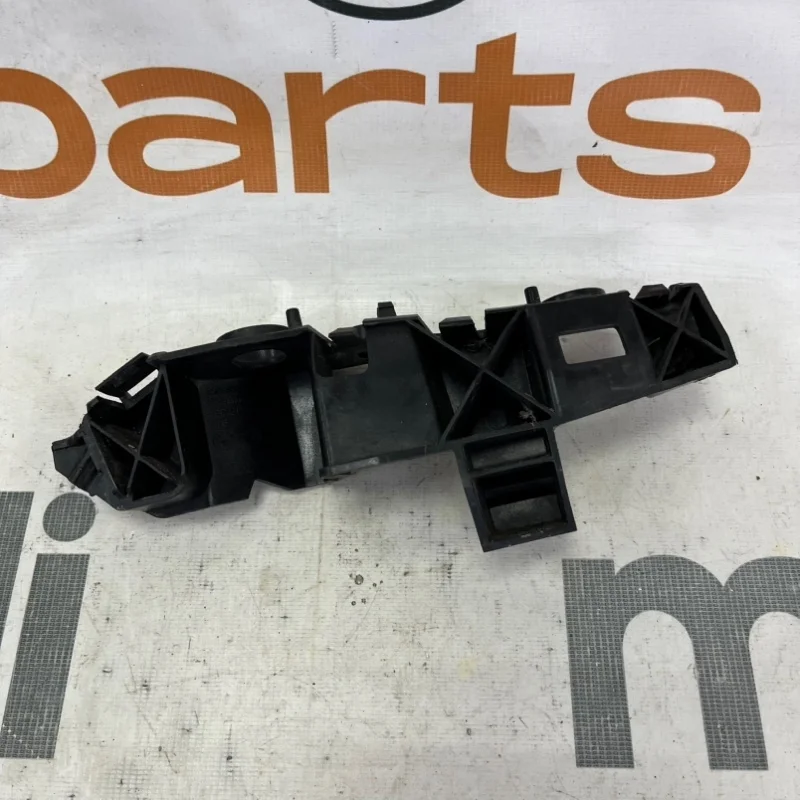 Кронштейн Audi Q5 2018 FY