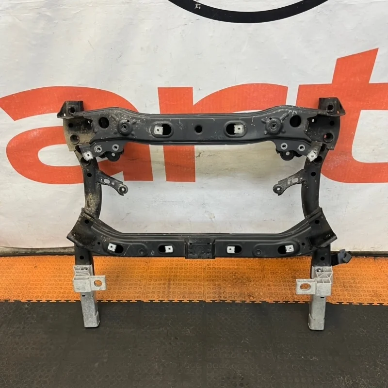 Подрамник Mercedes-Benz -class 2019 W213