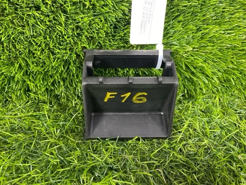 Кронштейн радиатора водяного охлаждения BMW X6 2017 17117533537 F16 N57D30A