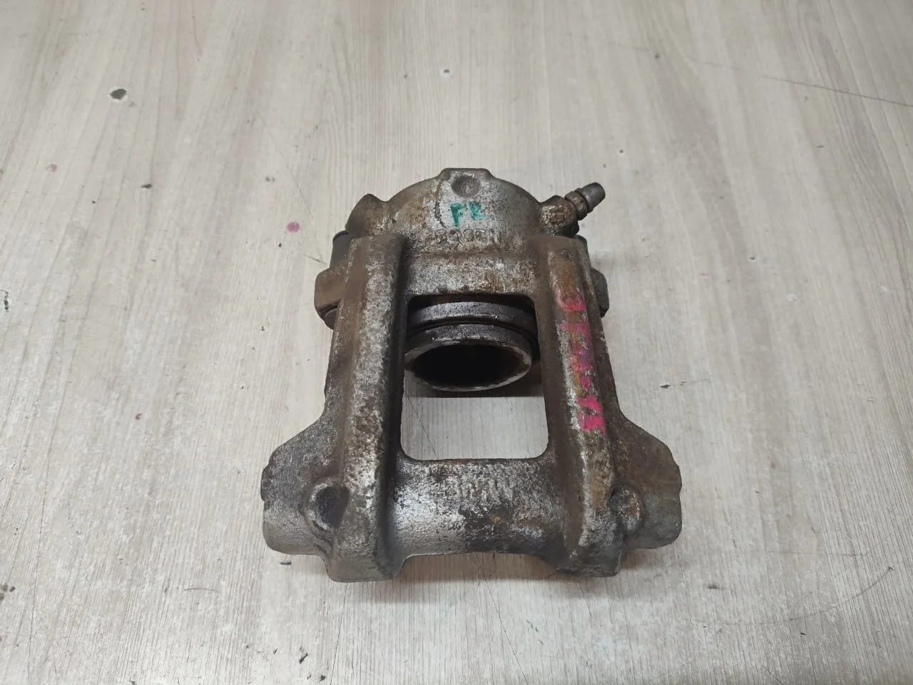 [Б/У] Суппорт тормозной передний правый BMW [Код: 00617150 ]