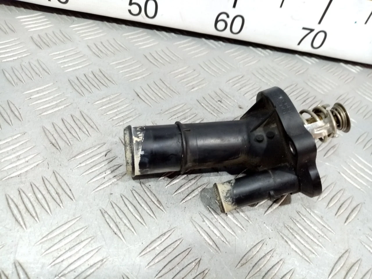 [Б/У] Термостат Ford [Код: 00618564 ]