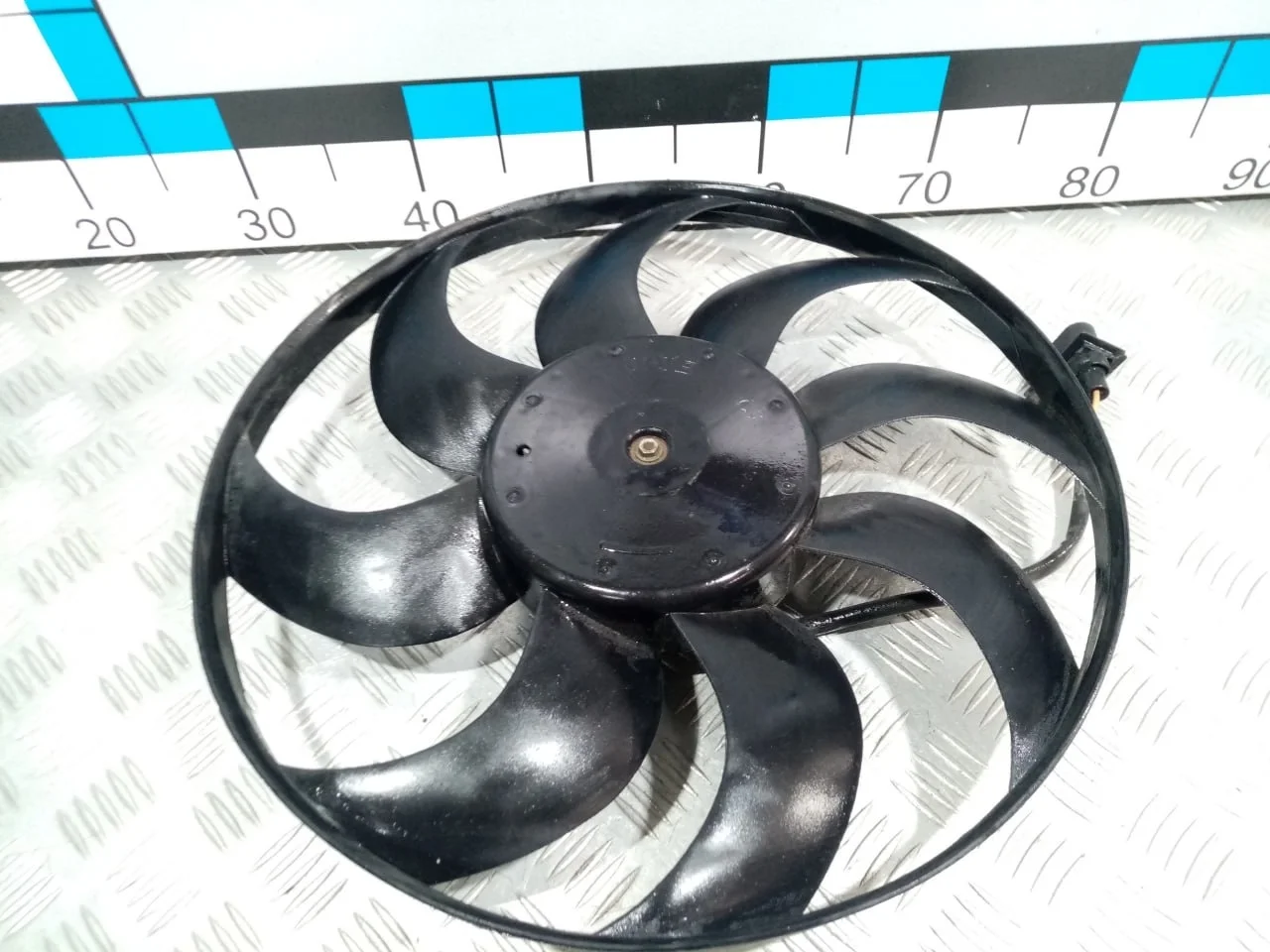 [Б/У] Вентилятор радиатора [Код: 00617806 ]