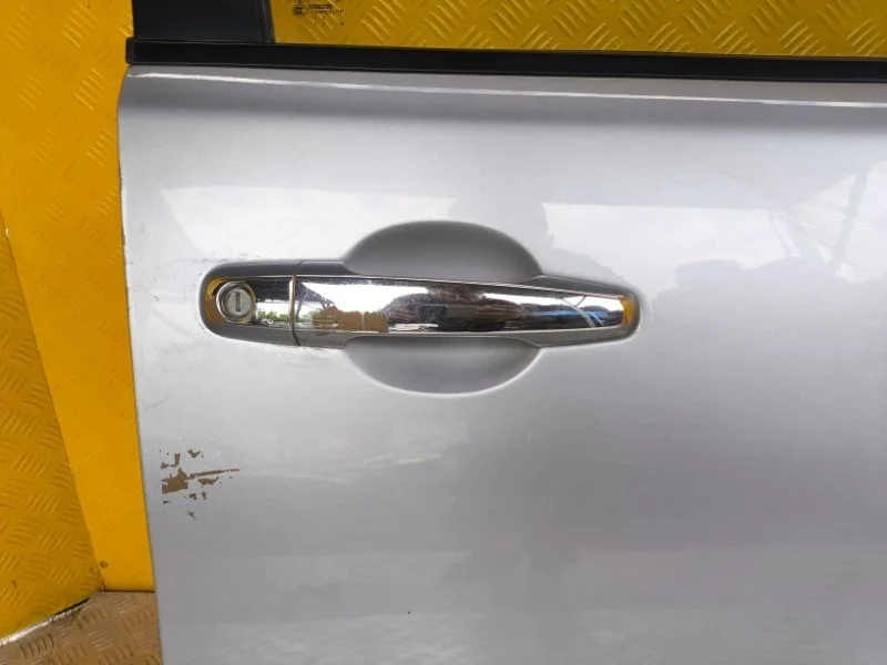 Ручка двери наружная передняя правая Mitsubishi L200 (2006-2015) 2013 5716A032 ПИКАП 2.5 D 4D56