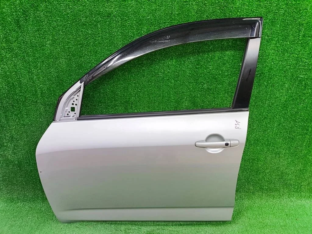 Б.у. дверь TOYOTA RAV4 ACA30 TOYOTA RAV4 ACA30