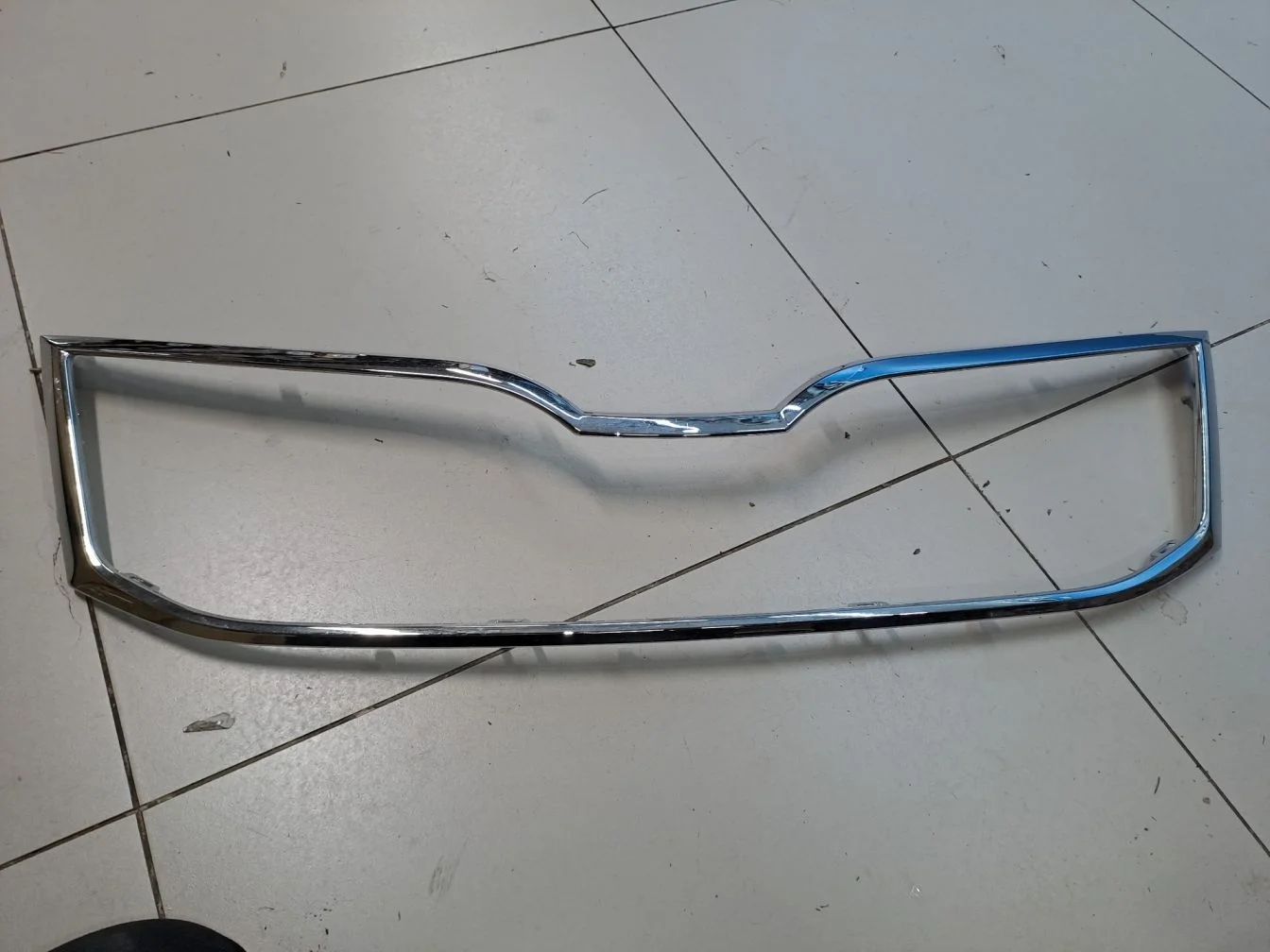 Молдинг решётки радиатора для Skoda Octavia A7 2013-2020