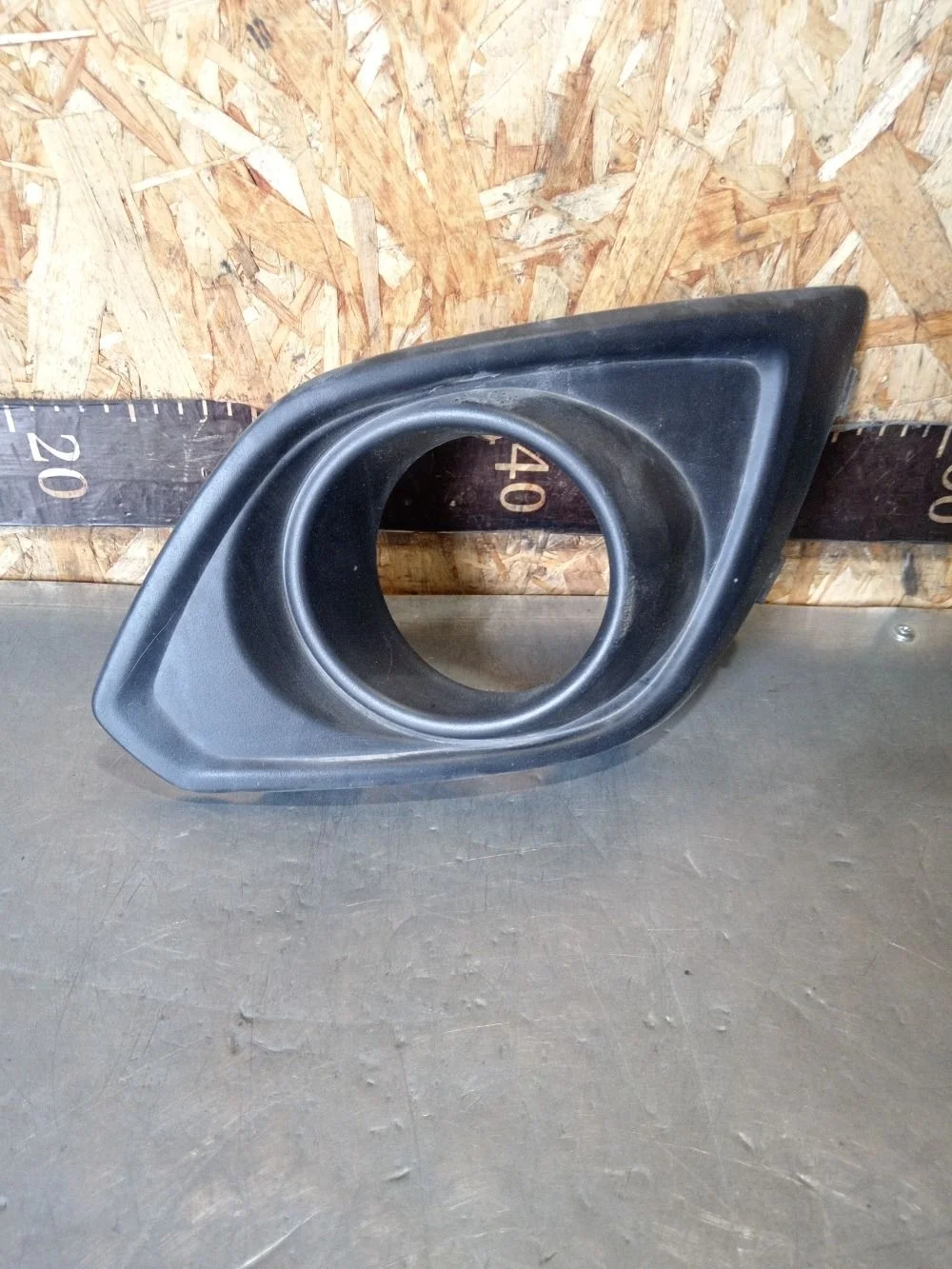 Рамка противотуманной фары левой Opel Antara I рестайлинг (2010—2017) 2012