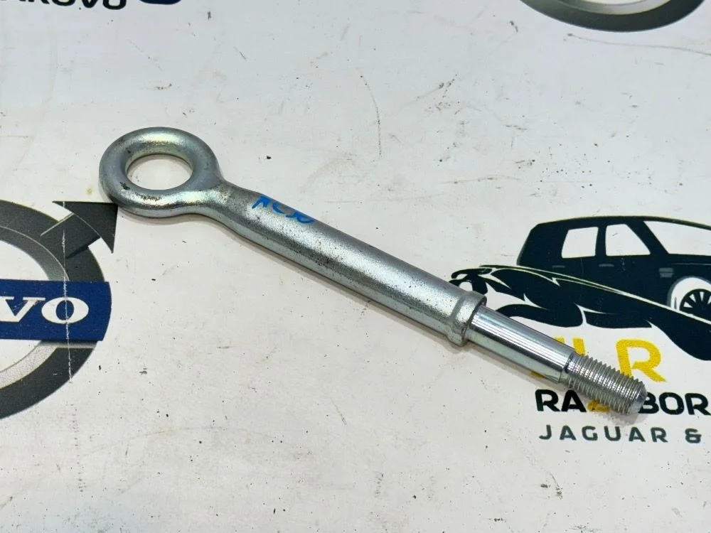 Буксировочная проушина Volvo  XC90 2002-2014 XC90 I (2002—2006)