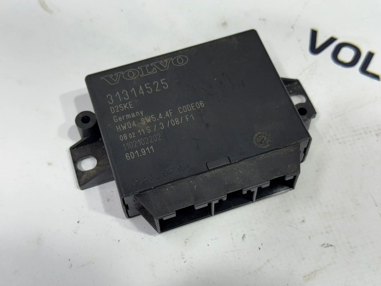 Блок управления парктроником Volvo S80 XC70 S60 P3 XC60 I (2008—2013)