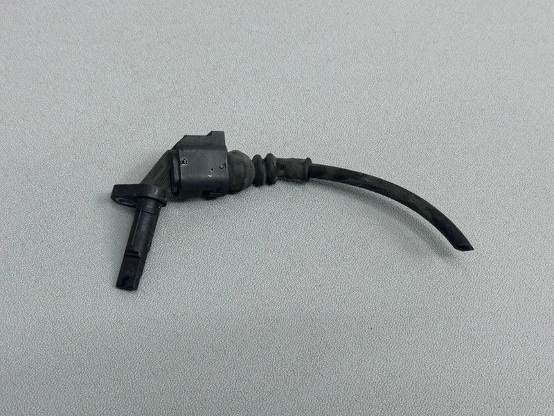 Датчик abs Audi A6 C6