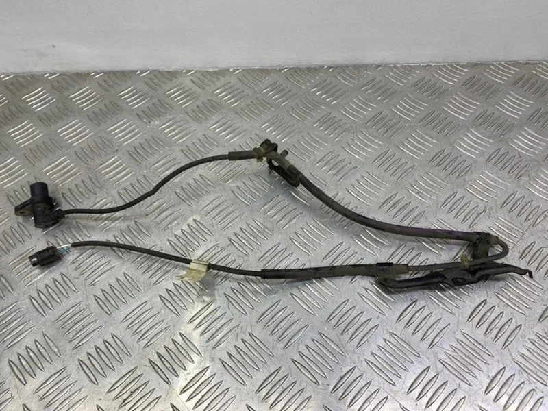 Датчик abs Toyota Camry V40