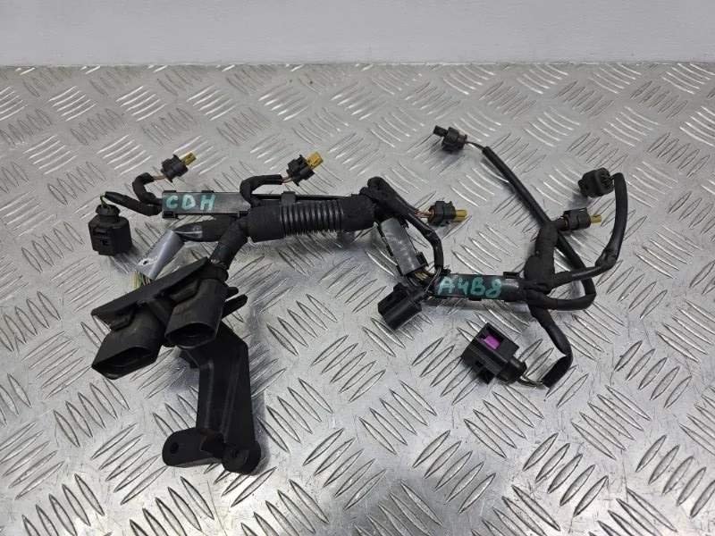 Проводка форсунок Audi A4 B8