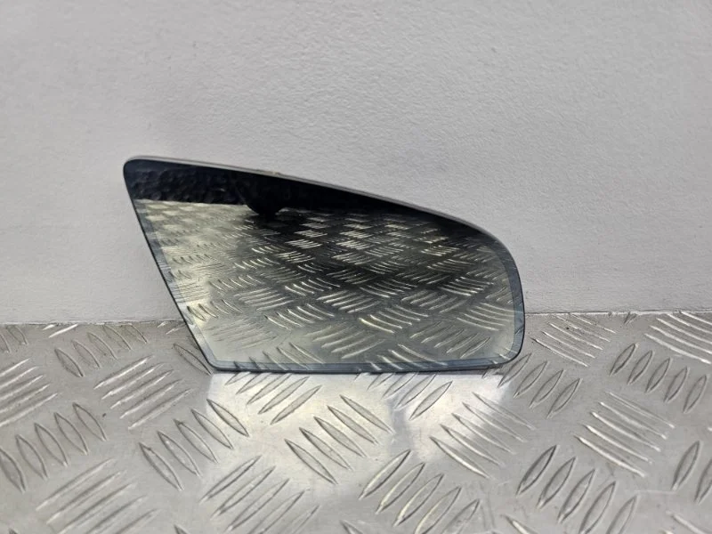 Зеркальный элемент Audi A6 C6