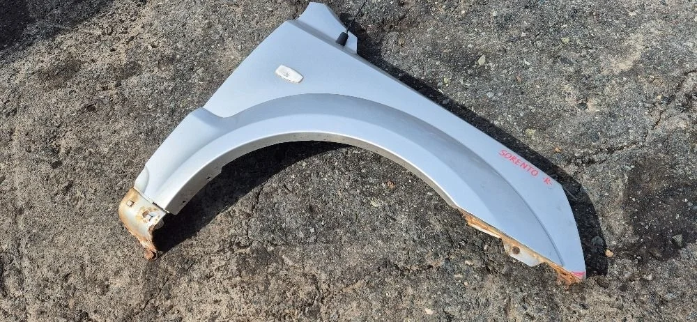 Крыло переднее правое  Kia Sorento (JC) 2002-2009