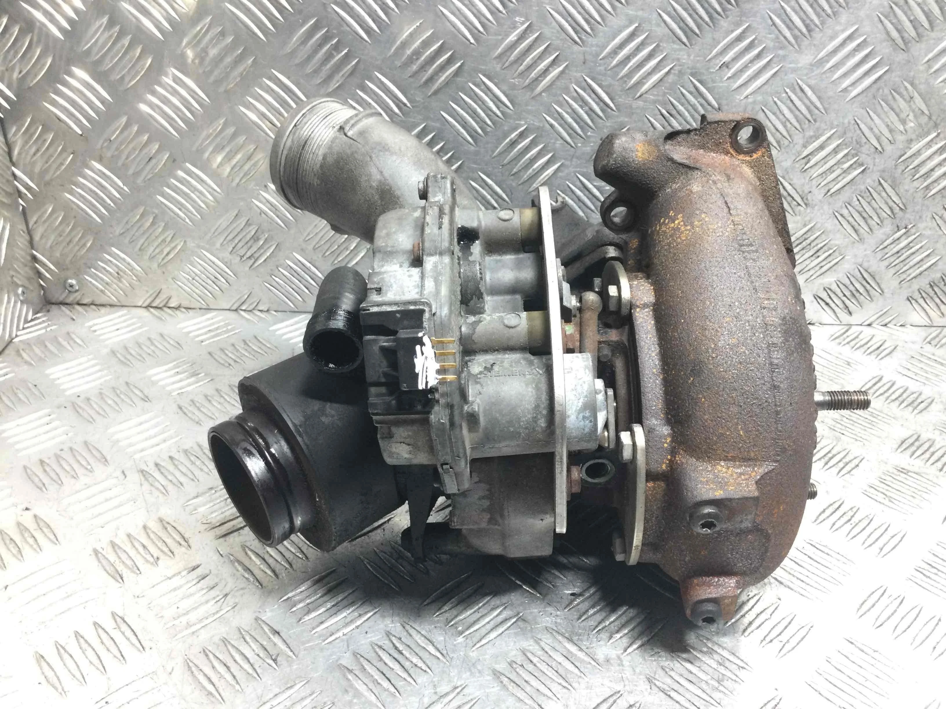 Турбина Audi A6 C6/4F (2004-2008) дизель 2.7 TDI Механика Седан