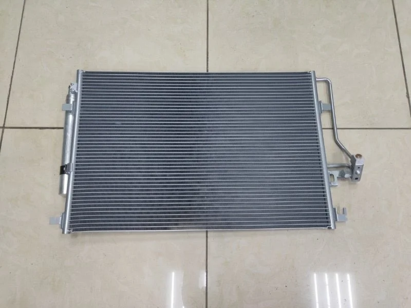 Радиатор кондиционера Mercedes-Benz Sprinter W906