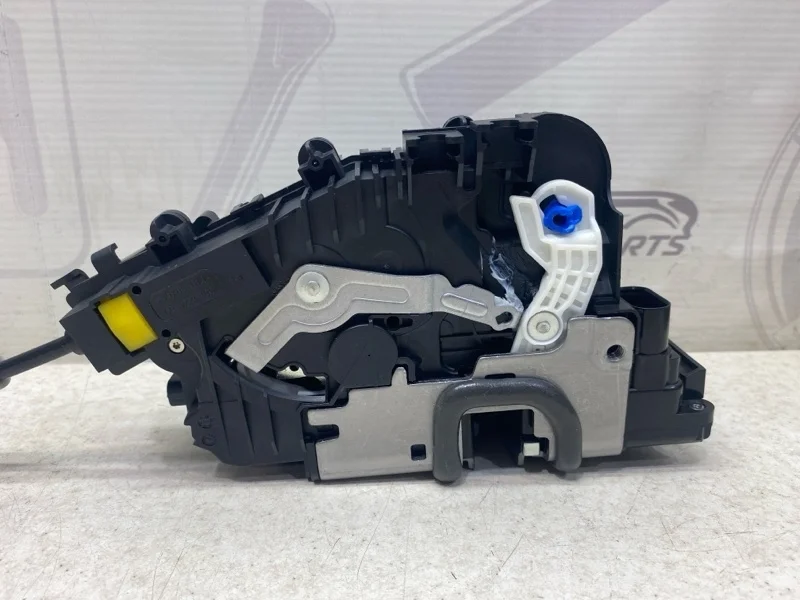 Замок передней правой двери Mercedes-benz GL X166