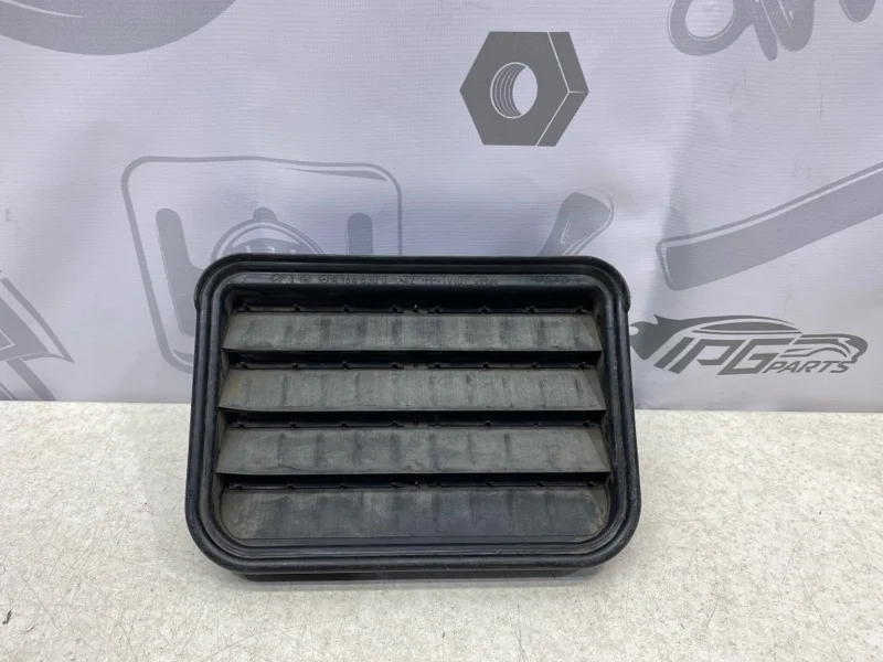 Вентиляционная заслонка заднее крыло Mercedes-benz 2005 W164