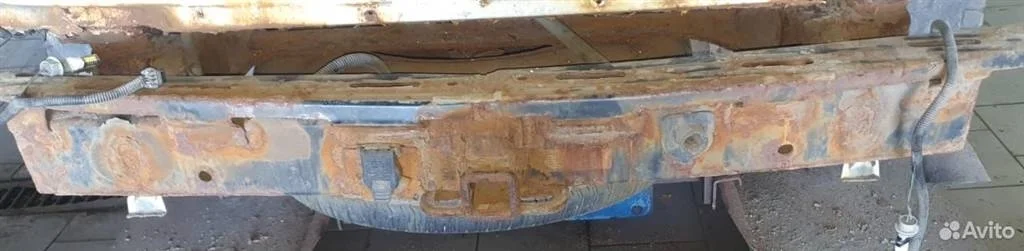 Усилитель заднего бампера Cadillac Escalade GMT900 (2006—2014)